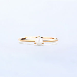 Pearl Solitaire Engagement Ring Plain Gold Band